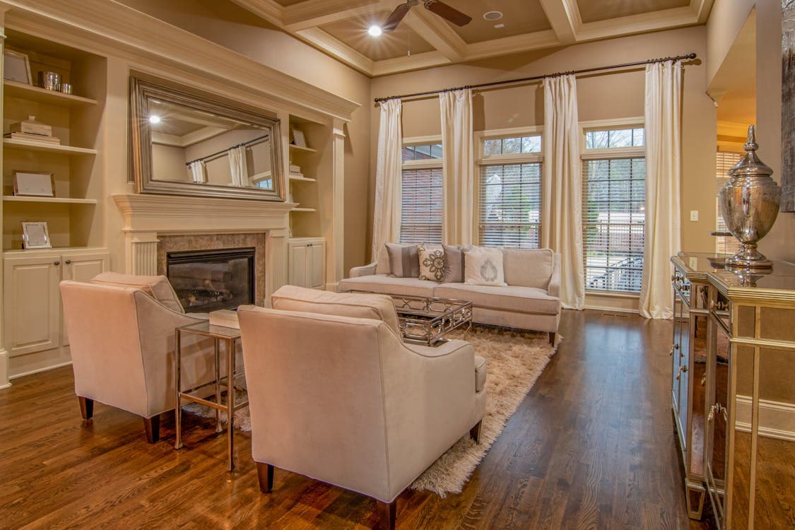 A clean, cozy Georgia living room